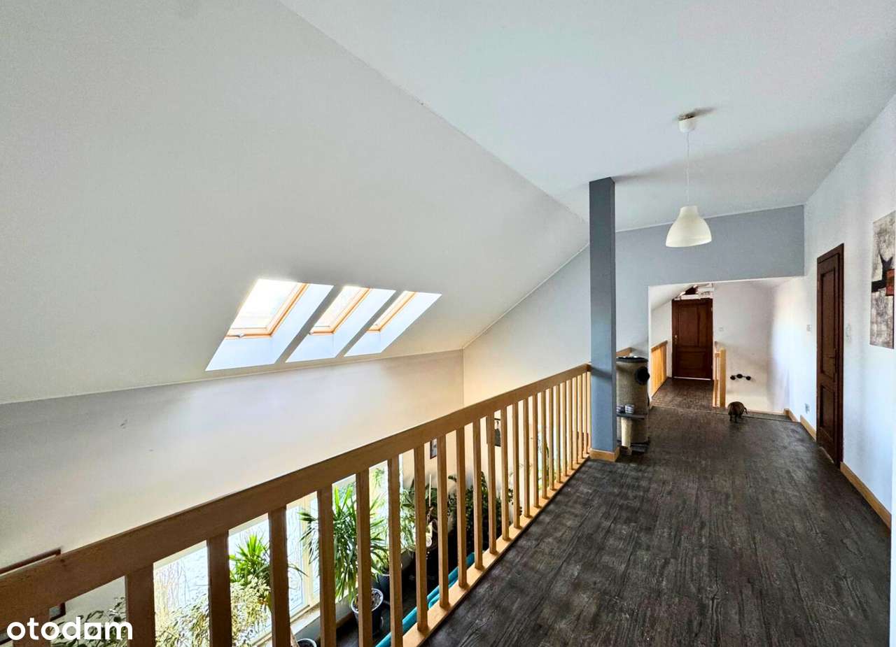 Antresola • 7 pokoi • 3000 m² ogrodu – rodzinny dom w Boluminku-11
