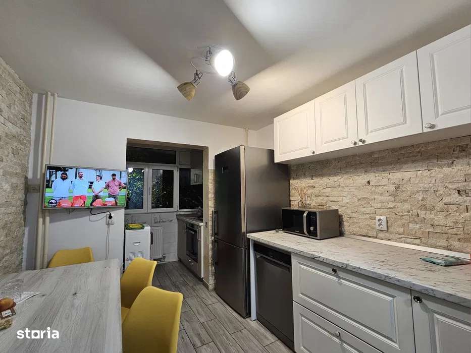 Apartament 3 camere | 65 mp | Etaj 1 | Metrou | Parcare - Imagine principală: 3/7