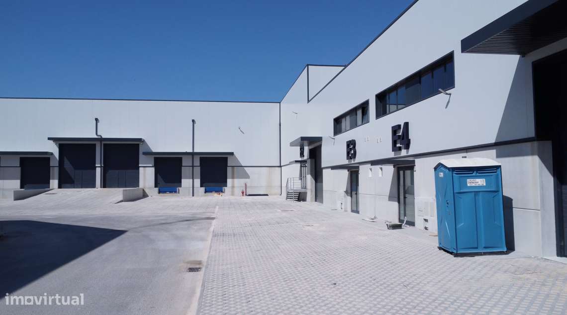 Armazém à venda , Quinta de Matos-5