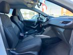 Peugeot 2008 1.6 BlueHDi Style - 28