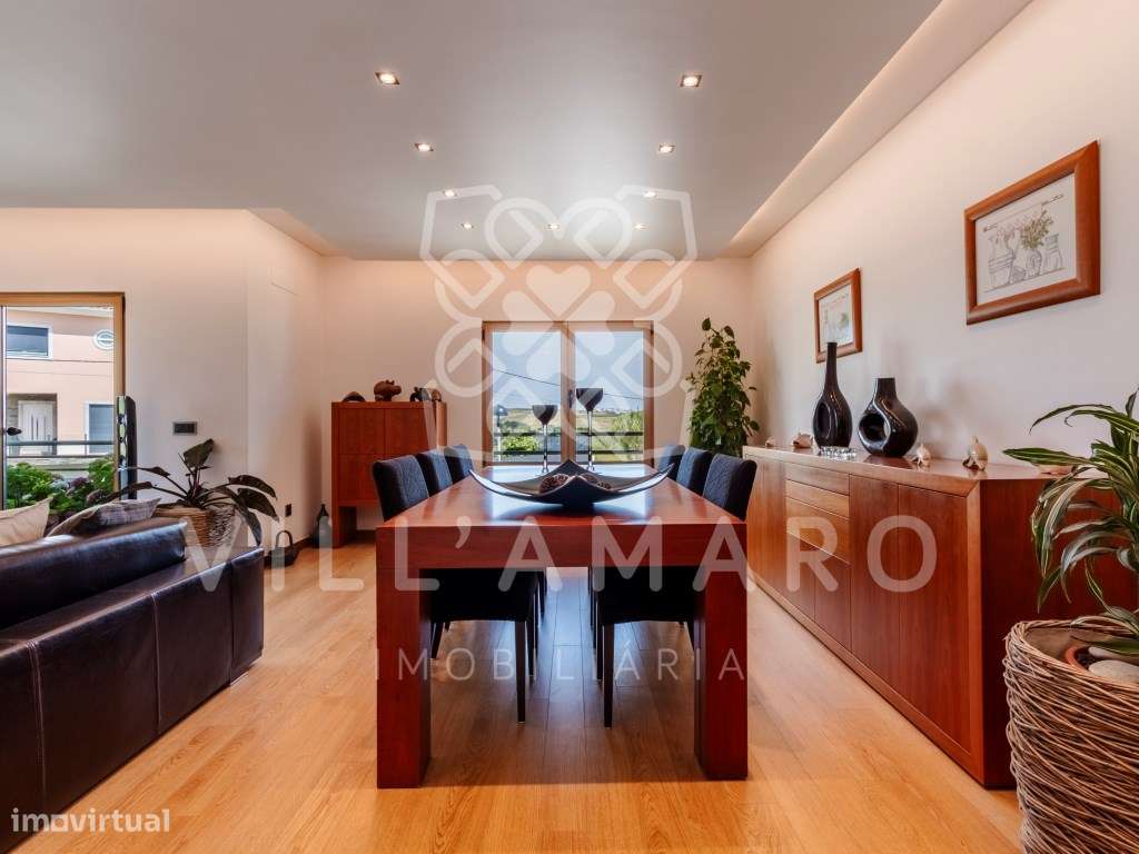 Apartamento T4 Duplex | Condomínio Fechado | São Pedro da Cadeira-46