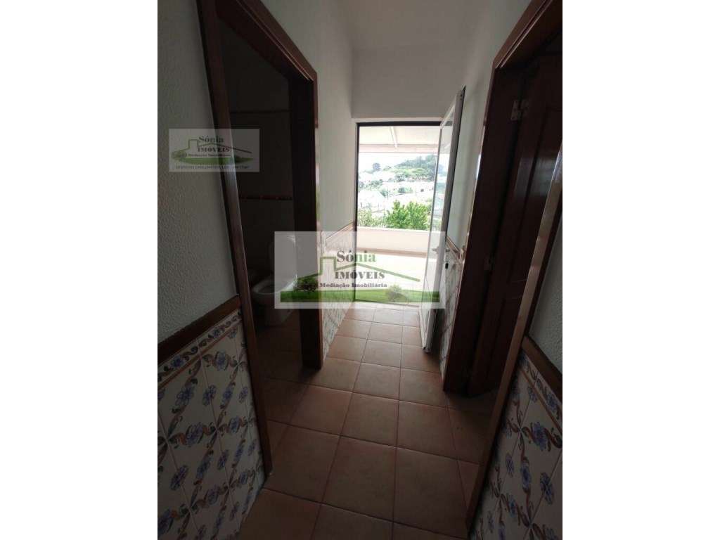 Moradia T4 com anexo T2-5