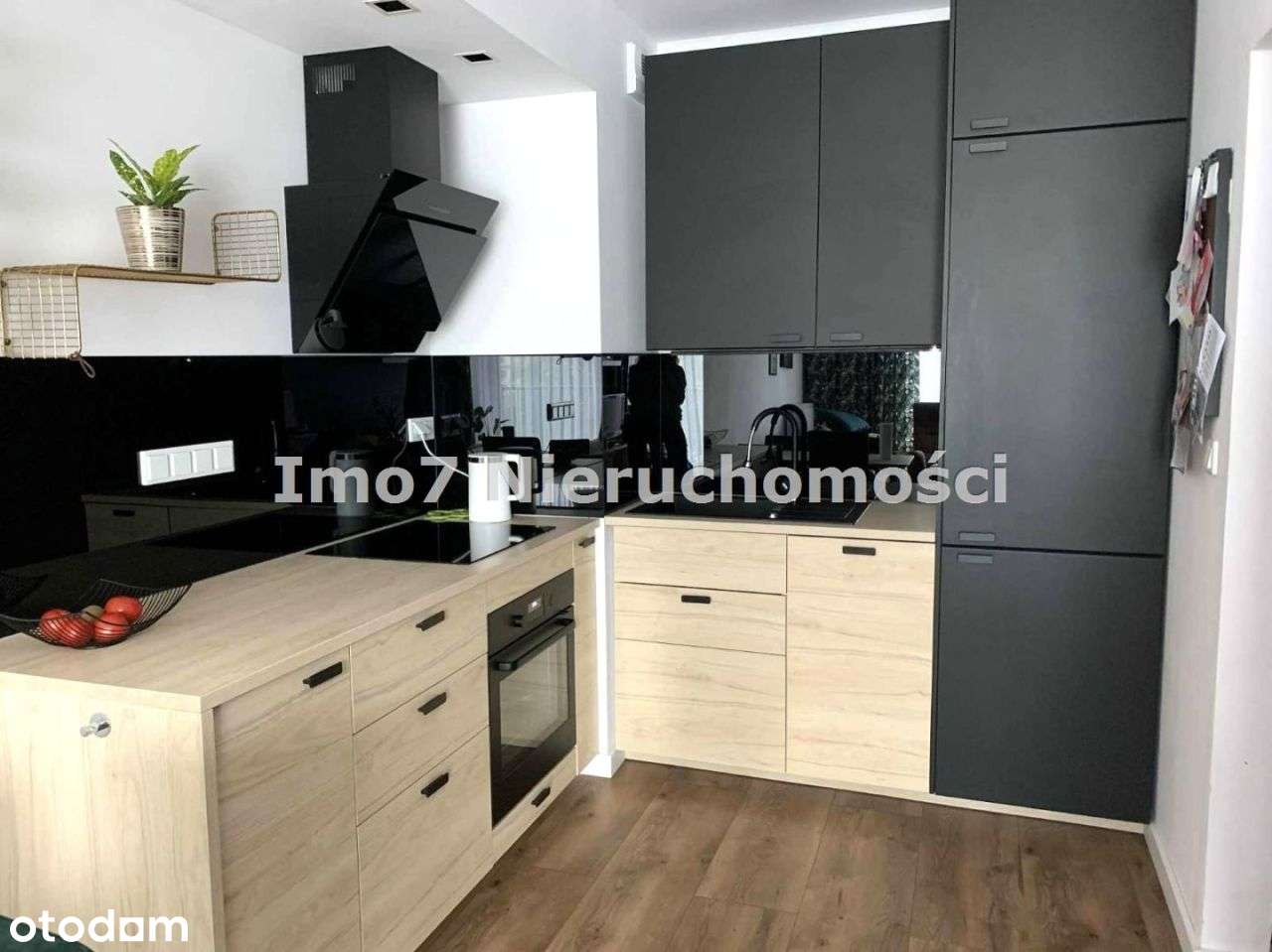 Komfortowe dwa pokoje z dużym tarasem i parkingiem-1