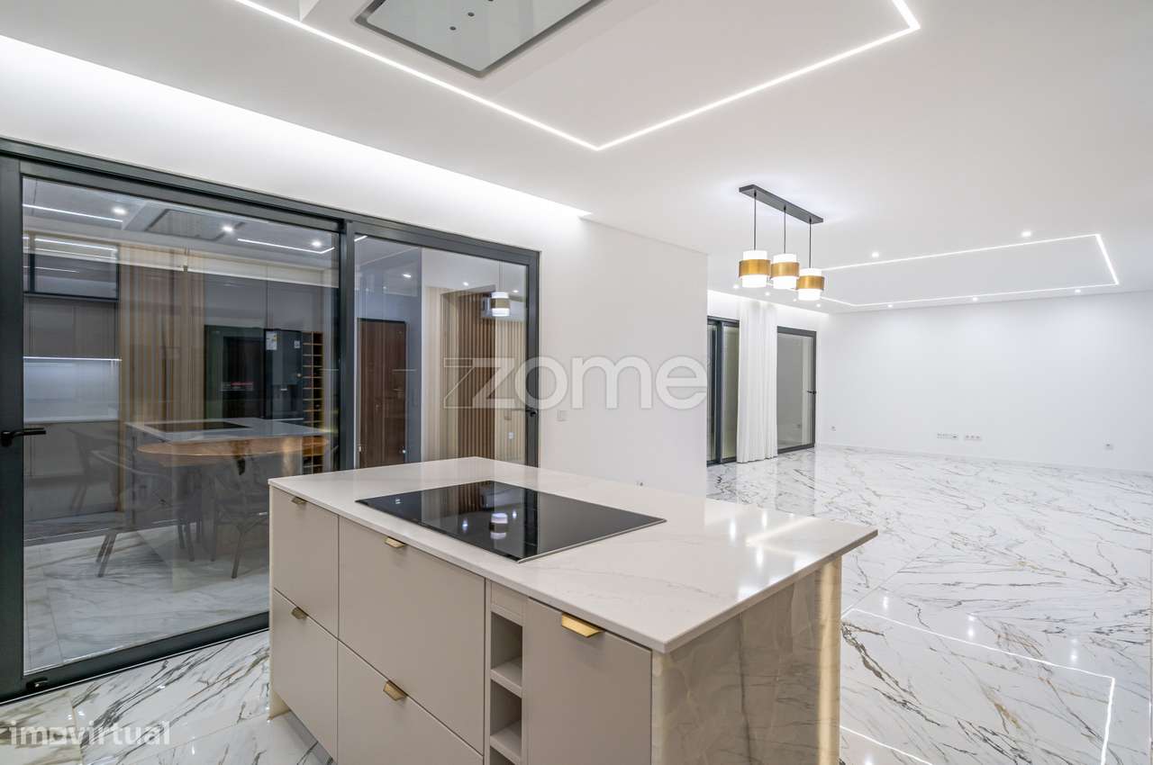 Apartamento T3 Penthouse com Vista Mar e Cidade no Caniço-11