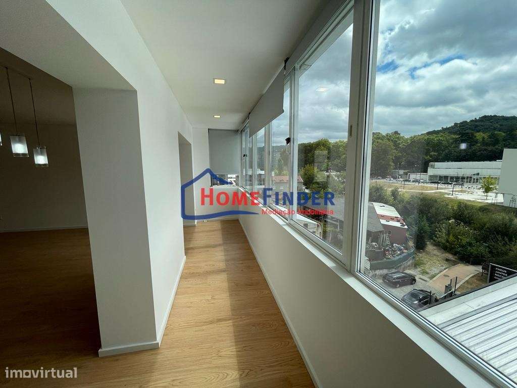 Apartamento T2 Duplex no Centro da Cidade de Braga - Grande imagem: 5/28