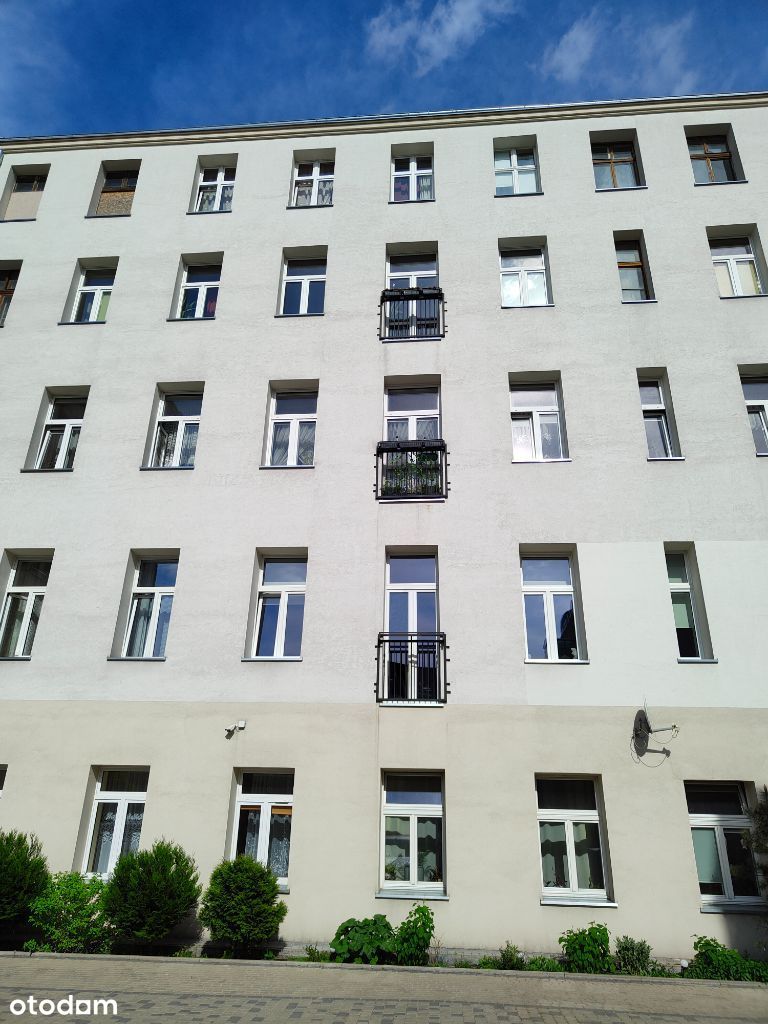 127 m2 przy Piotrkowskiej i Narutowicza, oficyna