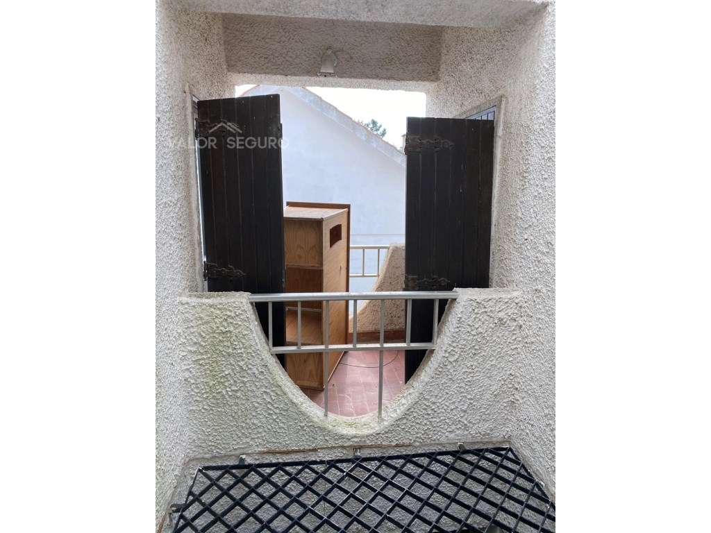 Moradia V6 em Charneca da Caparica-22