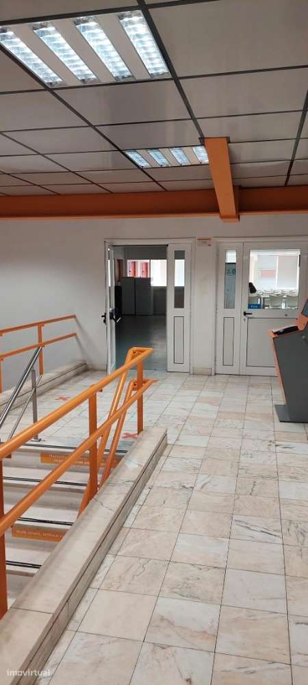 Armazém para venda em Évora-14