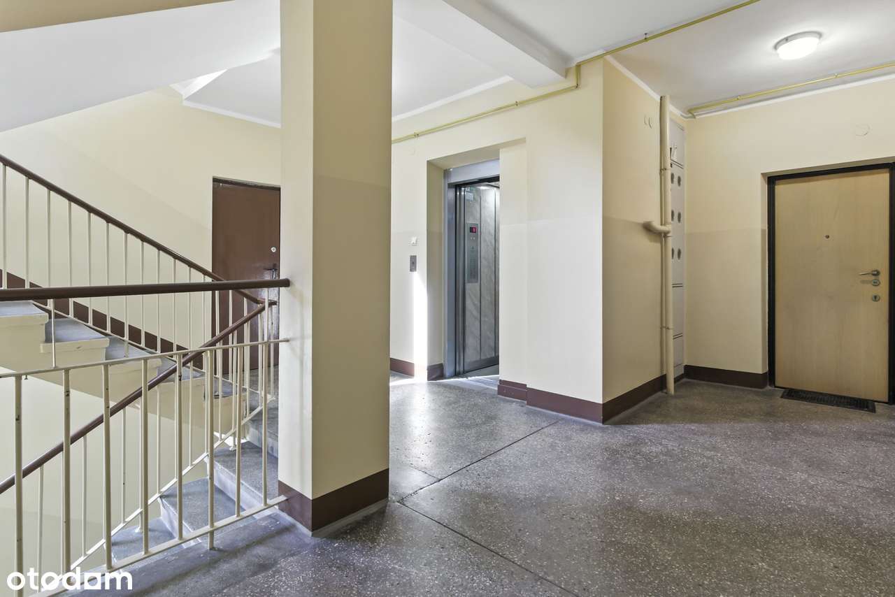 Zabytek/dwa balkony/kamienica/winda/super widok!-9