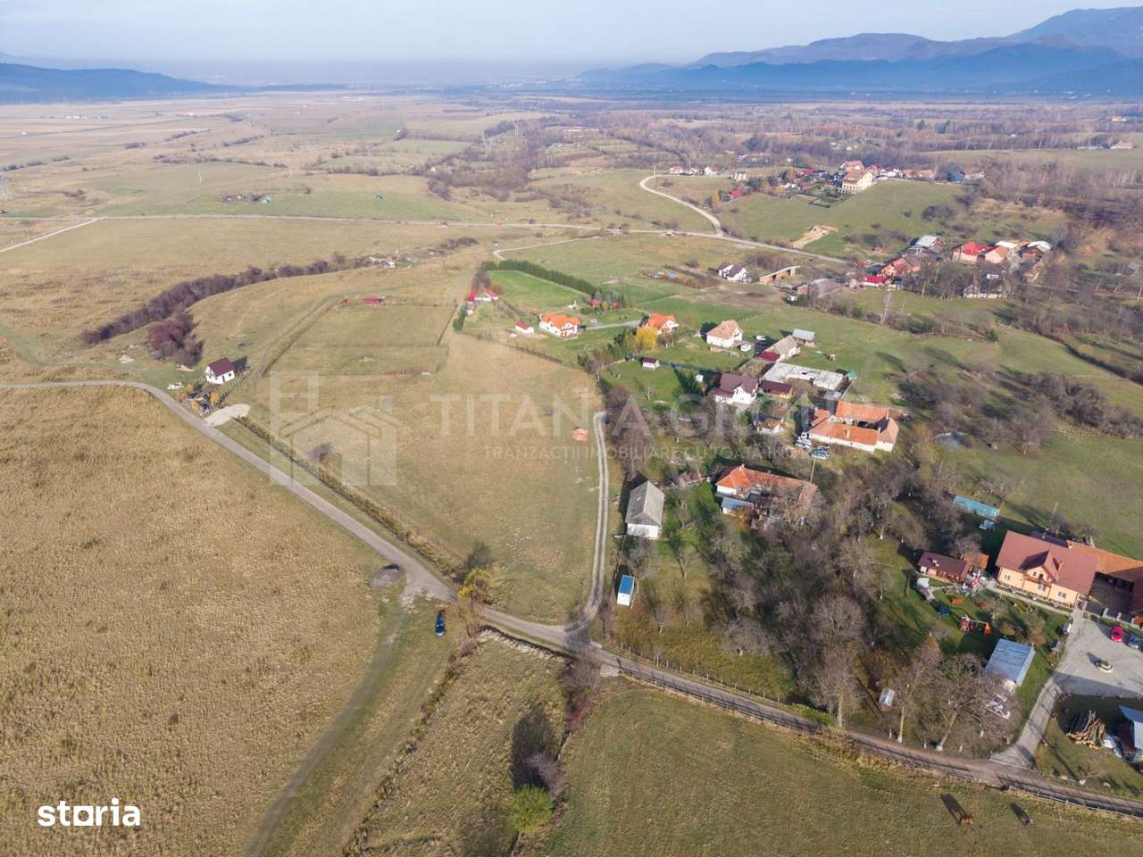 Teren intravilan parcelabil, priveliște spre munți, Sohodol, Bran-19