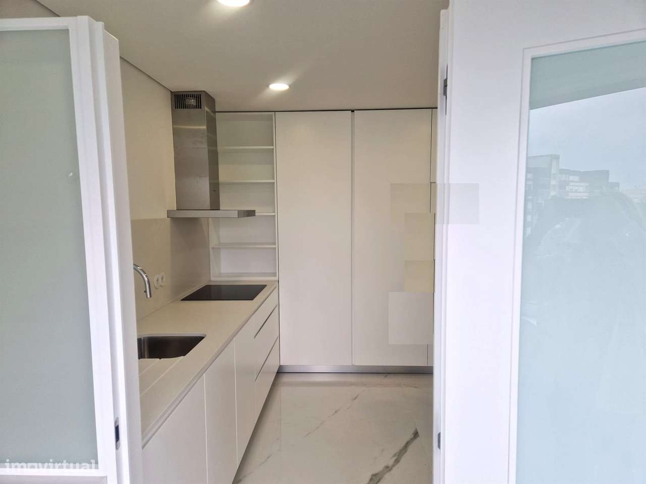 Apartamento T3 totalmente remodelado, Boavista-11