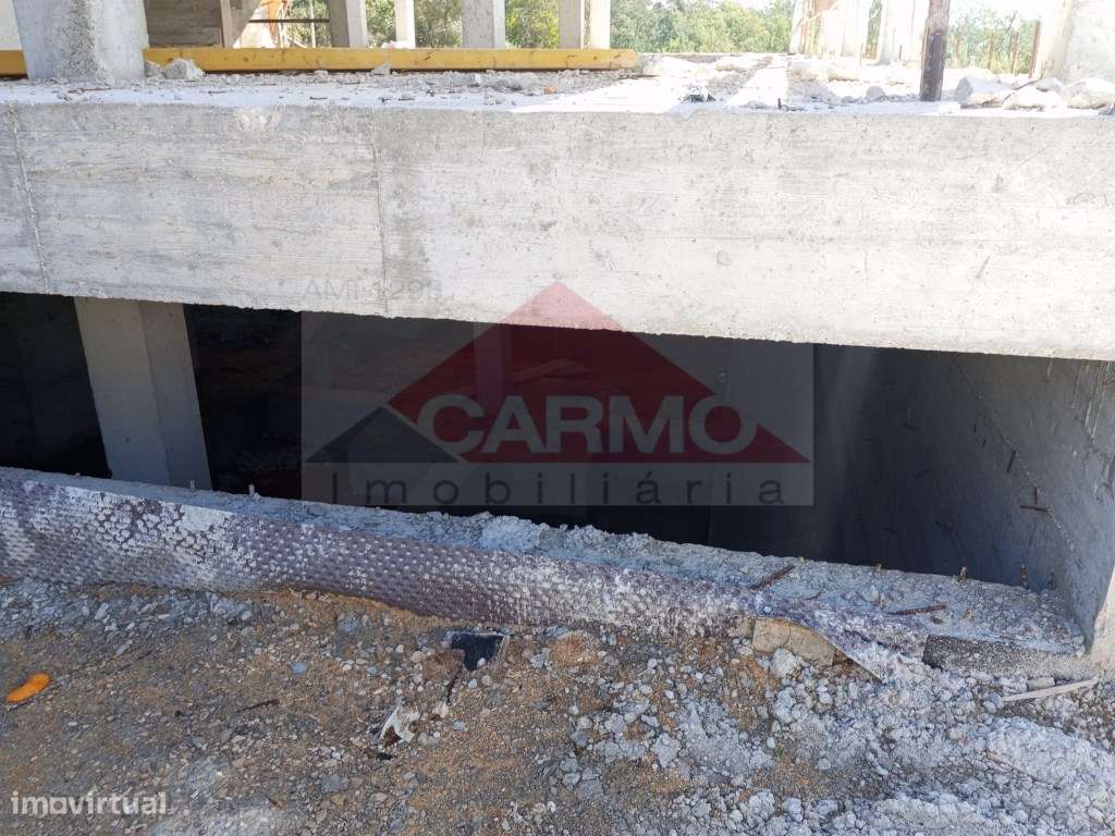 Excelentes T3+1 com Varandas , lugar de parqueamento e Arrecadação.... - Grande imagem: 5/5