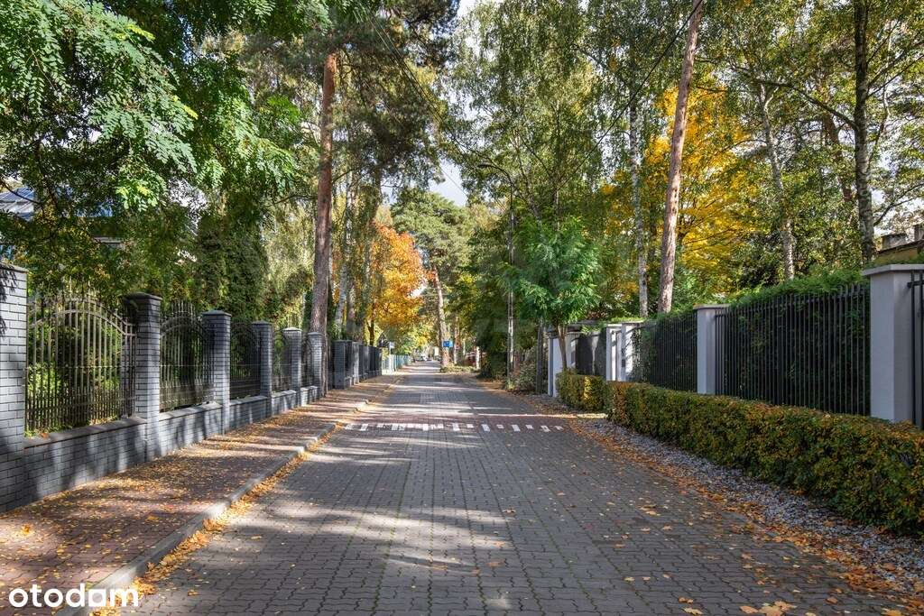 Dom z dużym ogrodem w sercu Starego Anina.-17