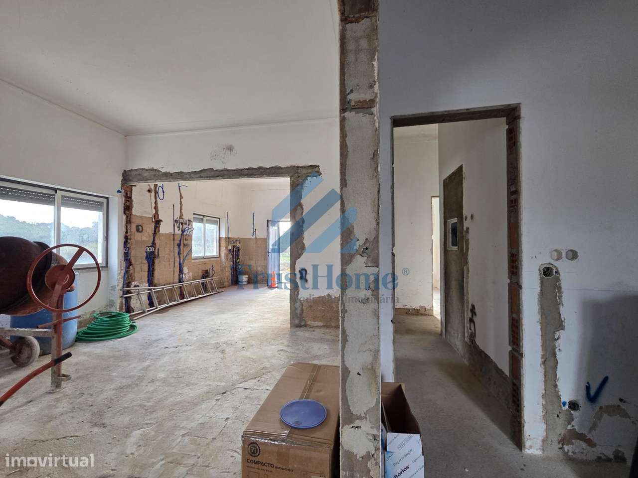 V4 para remodelação em São João da Ribeira a 13 Km de Rio Maior-20