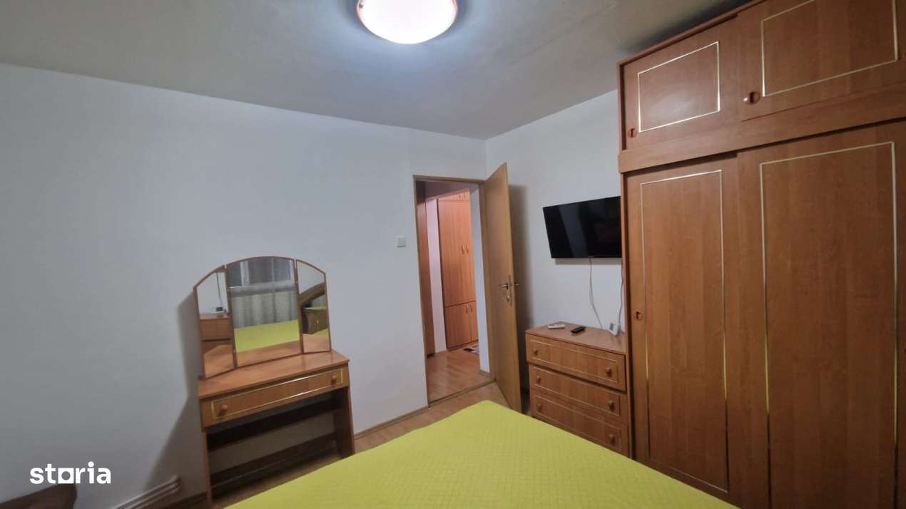 Apartament 2 camere, decomandat, 53mp, cartier Brazda, zona Unitatea M - Imagine principală: 4/8