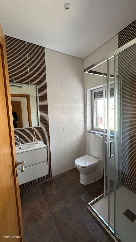 T4 Viseu - junto ao Liceu Alves Martins-11