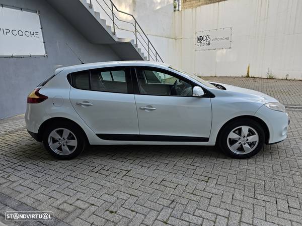 Renault Mégane 1.5 dCi Dynamique - 11