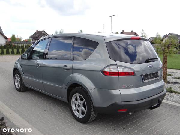 Ford S-Max - 4