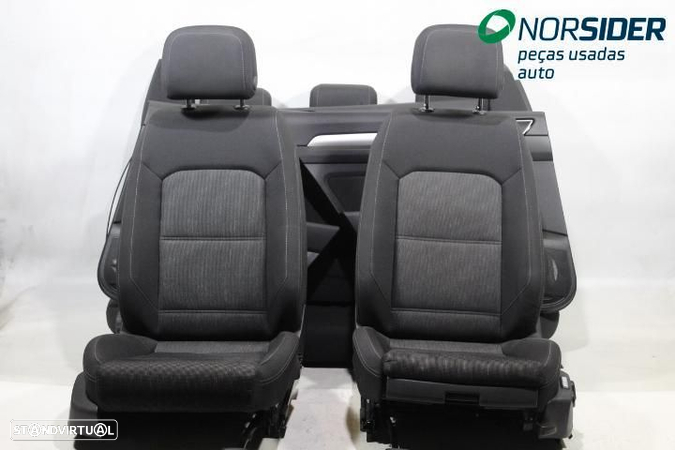 Conjunto de bancos e quartelas Volkswagen Passat Sedan|15-19 - 1