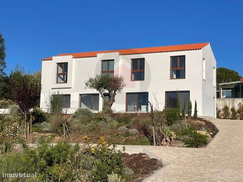 Moradia Moderna com Excelentes Áreas e piscina, no Carvalhal, Bomba... - Grande imagem: 2/60