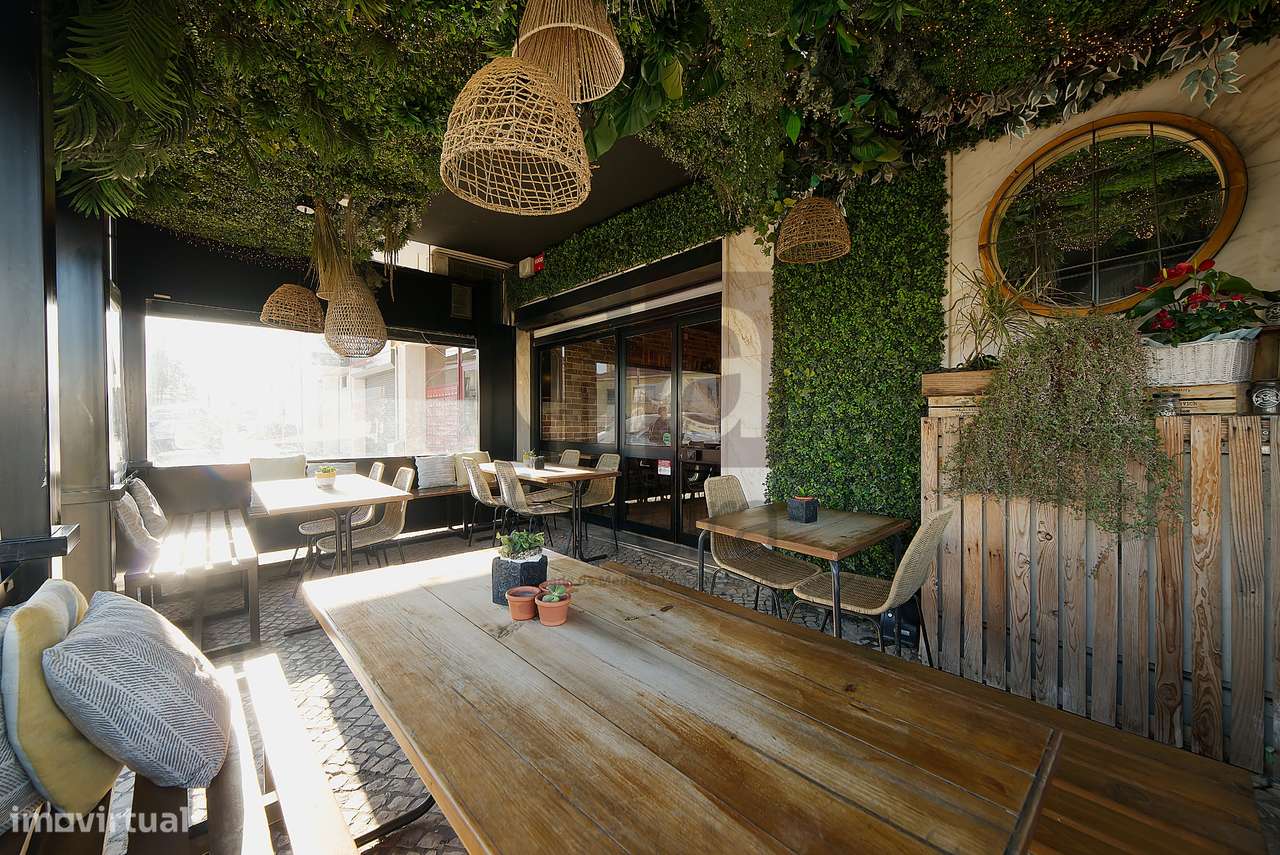 Restaurante totalmente equipado e mobilado situado no Cartaxo - Grande imagem: 3/31