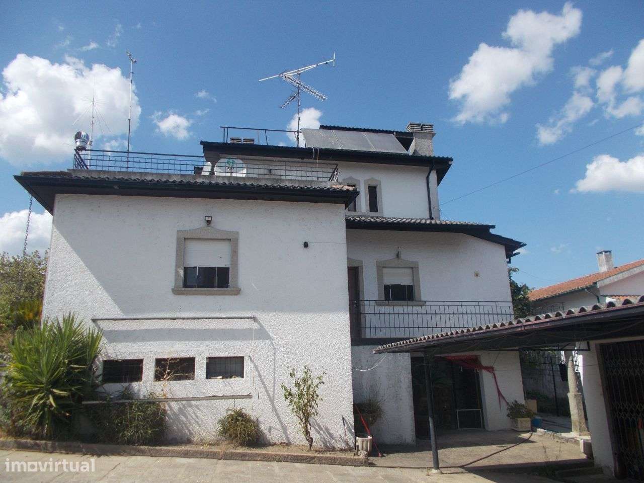 Chaves Moradia e Terreno 5 minutos Centro Cidade-7