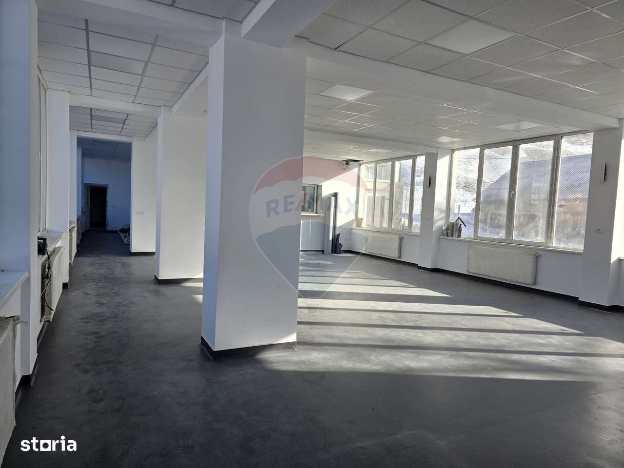 Vila / Pensiune / Camin / Azil seniori, zona superba Moeciu, parcare-15