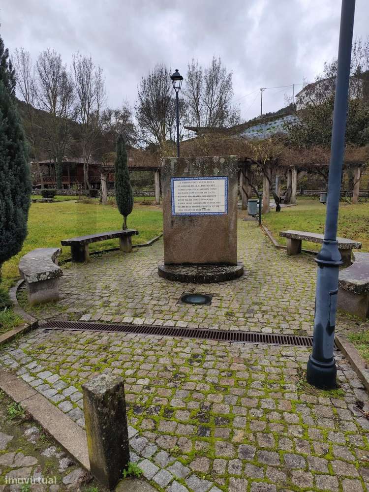 Moradia T4 e  Terreno rústico - Grande imagem: 5/21