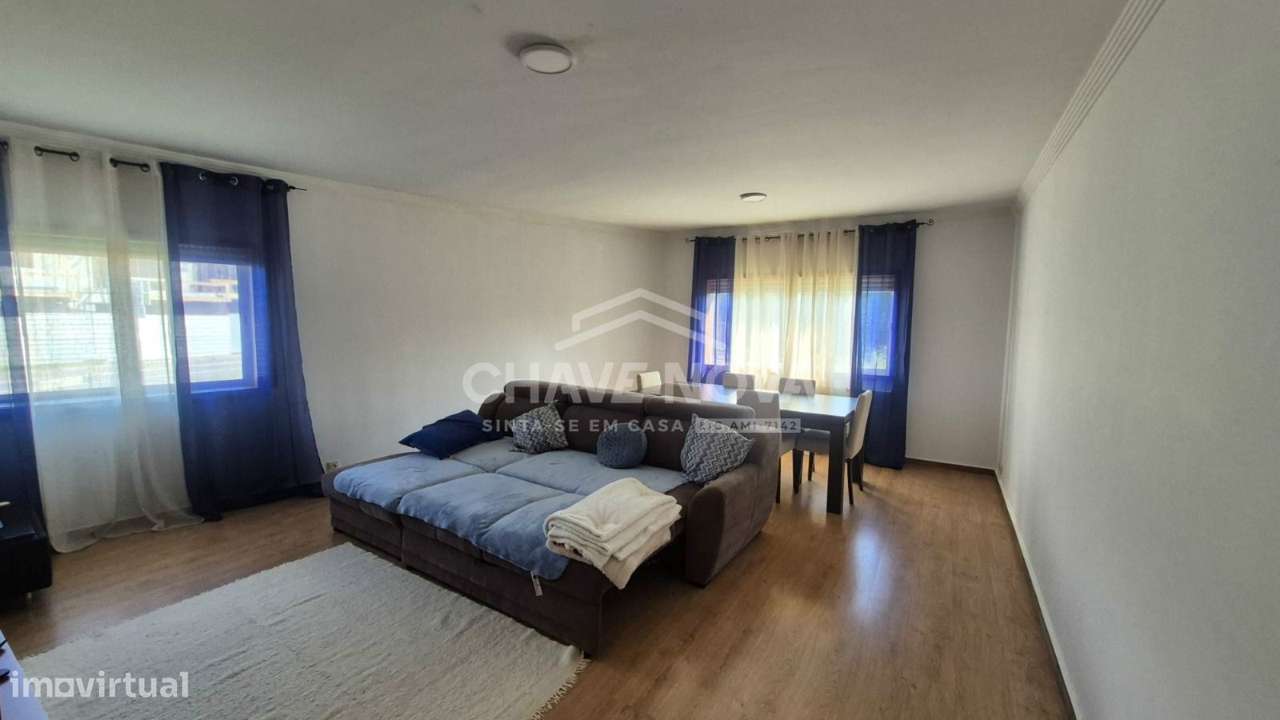 Apartamento T2 com Lugar de Garagem | 2Km Praia de Francelos - Grande imagem: 2/17