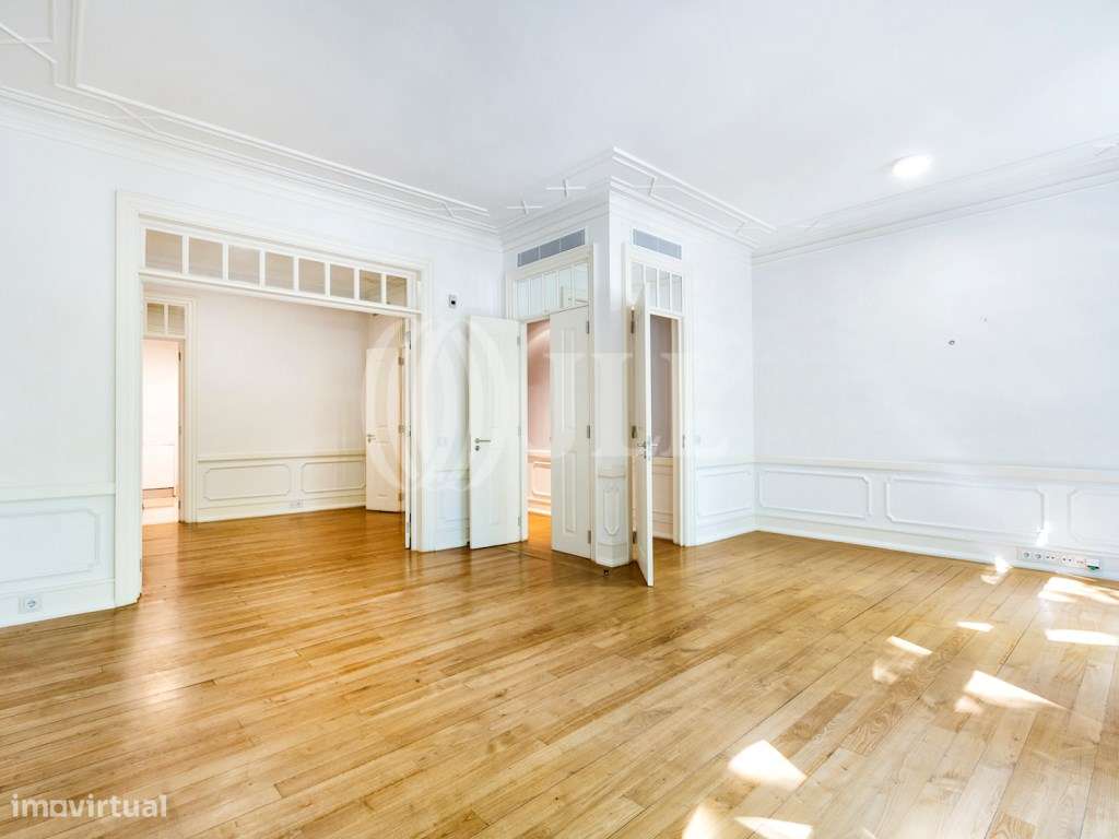 Apartamento T2, estacionamento, Av. Liberdade, Lisboa - Grande imagem: 4/21