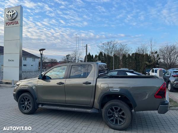 Toyota Hilux 2.8D 204CP 4x4 Double Cab AT Invincible - 7