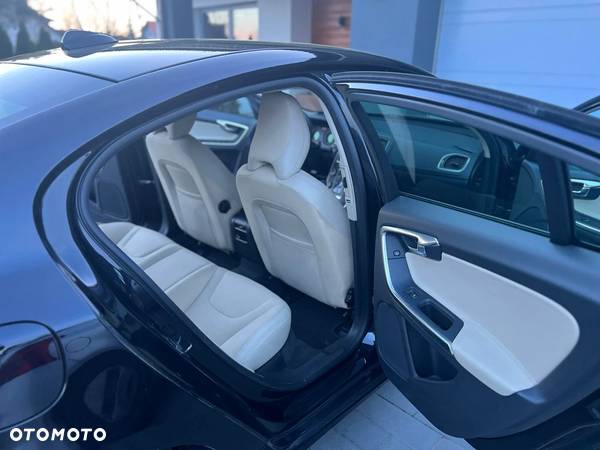 Volvo S60 D4 Kinetic - 9