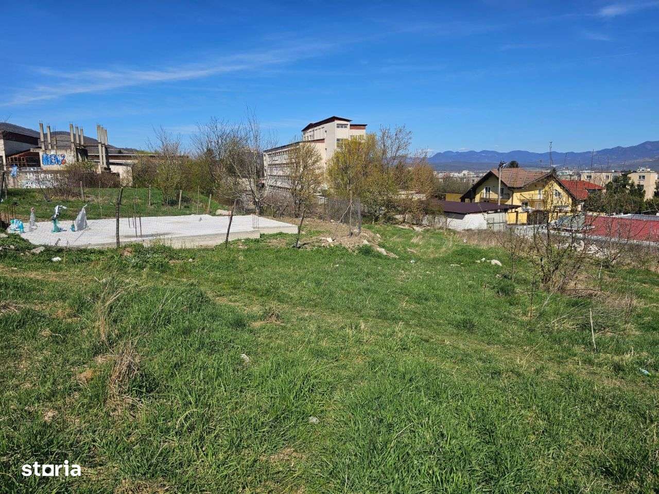 Teren 600 de metri pătrați,cu fundație pentru casa,proiect casă - Imagine principală: 3/8