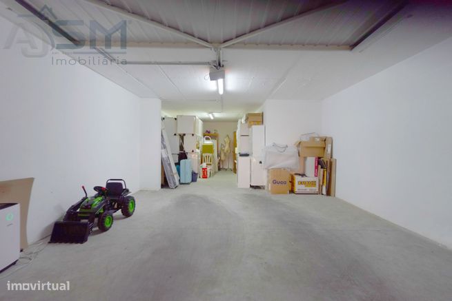 São Domingos de Rana - Apartamento T2 recente com suite e garagem-34