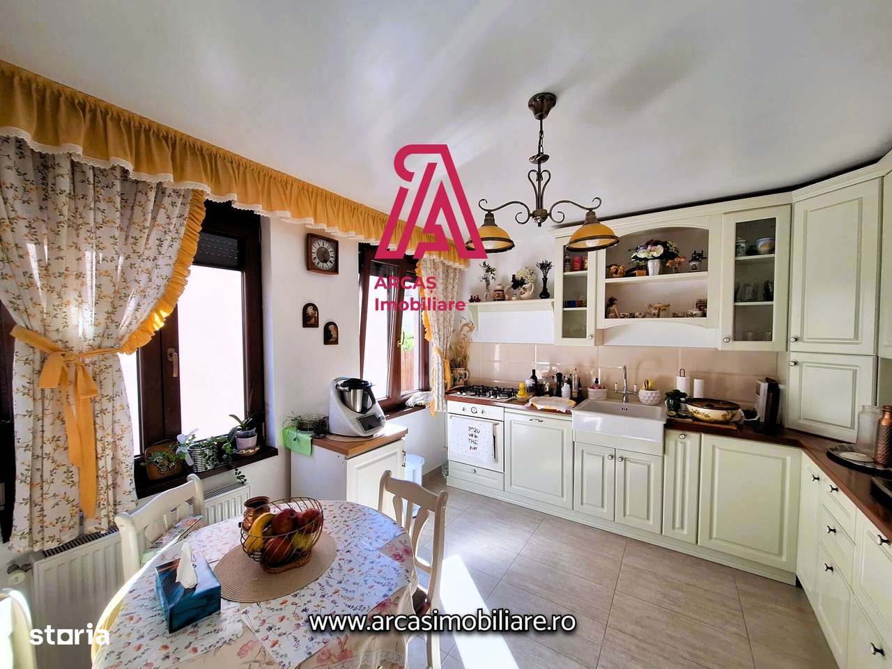 Casa individuala de vanzare cu 5 camere-zona Sub Arini!-10