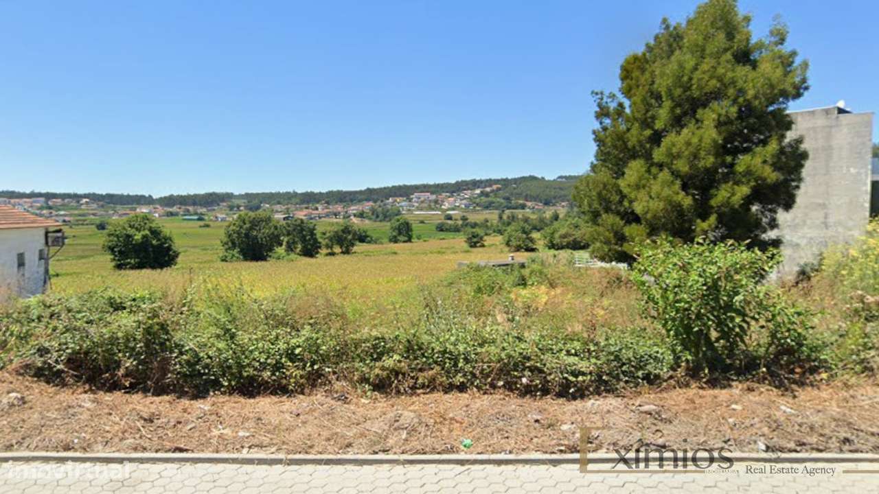 Terreno para construção com 369,5 m², em Coronado, Trofa.-1