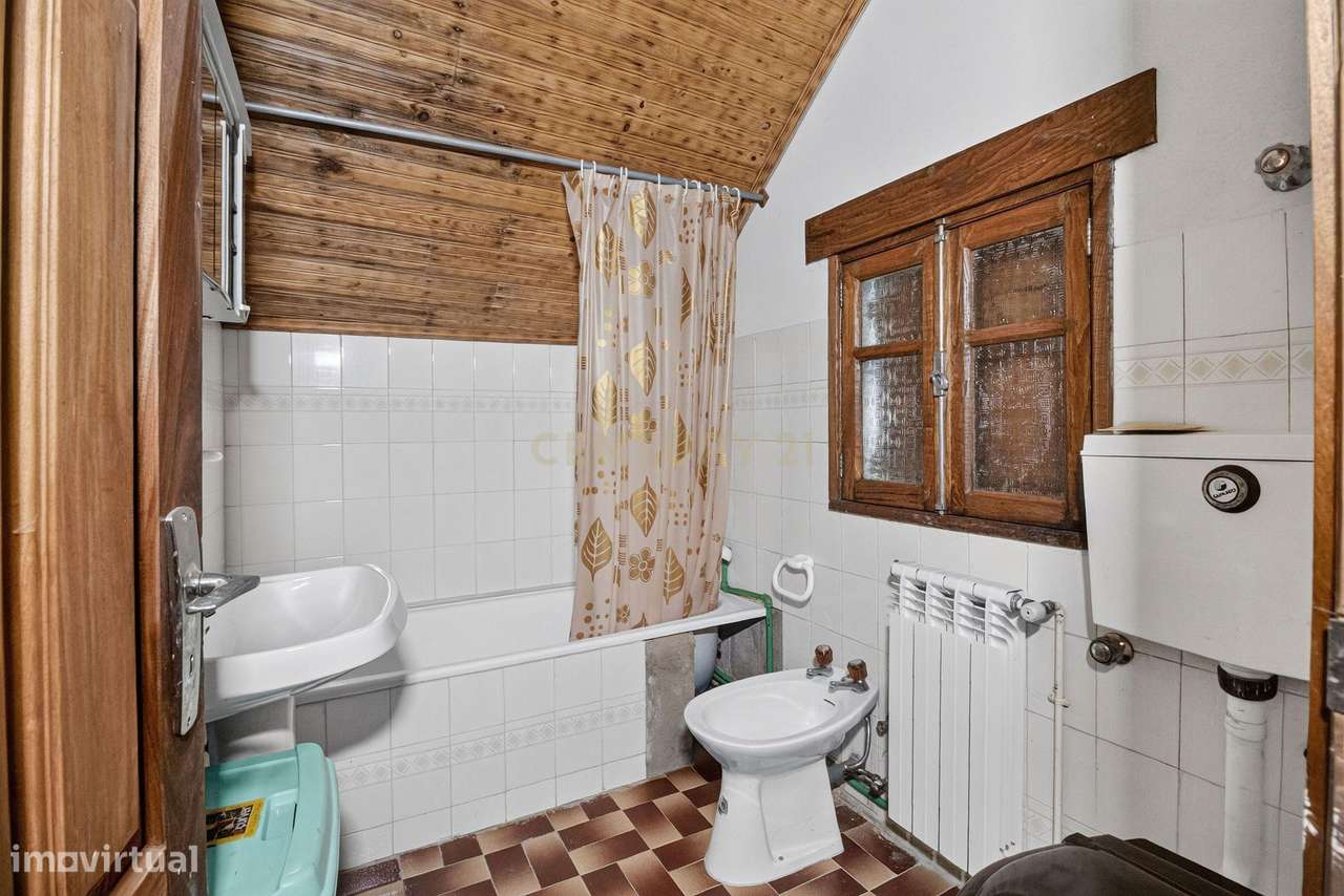 Casa BI- Familiar em Quintanilha, Bragança-6