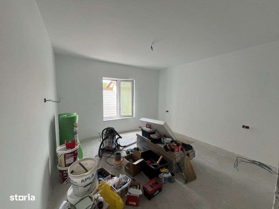 SUPEROFERTA! Casa la sol 3 camere, teren 370 mp, zona deosebita, Valu - Imagine principală: 4/7