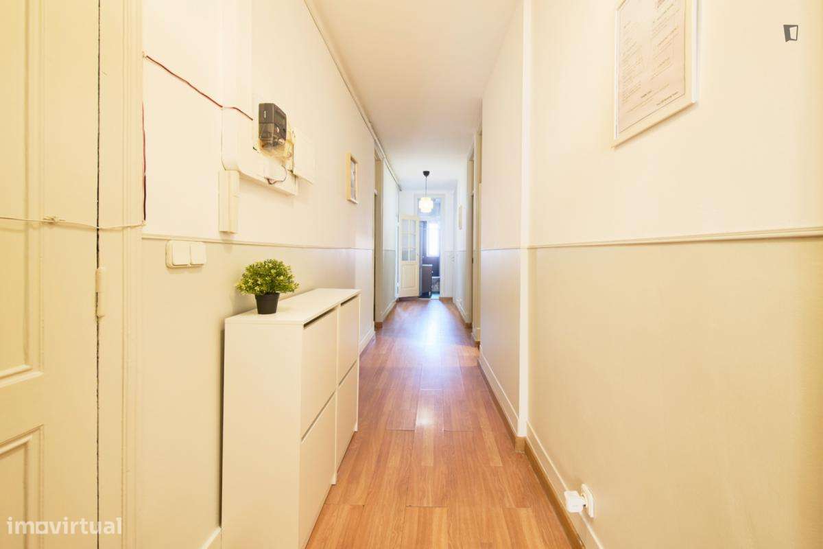 Quarto - localizado em Arroios Lisbon - Grande imagem: 2/7