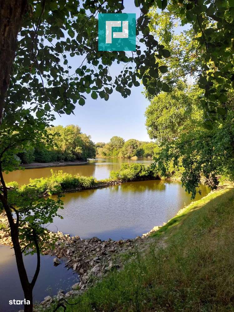 Teren pe malul Muresului- oportunitati multiple - Imagine principală: 4/20