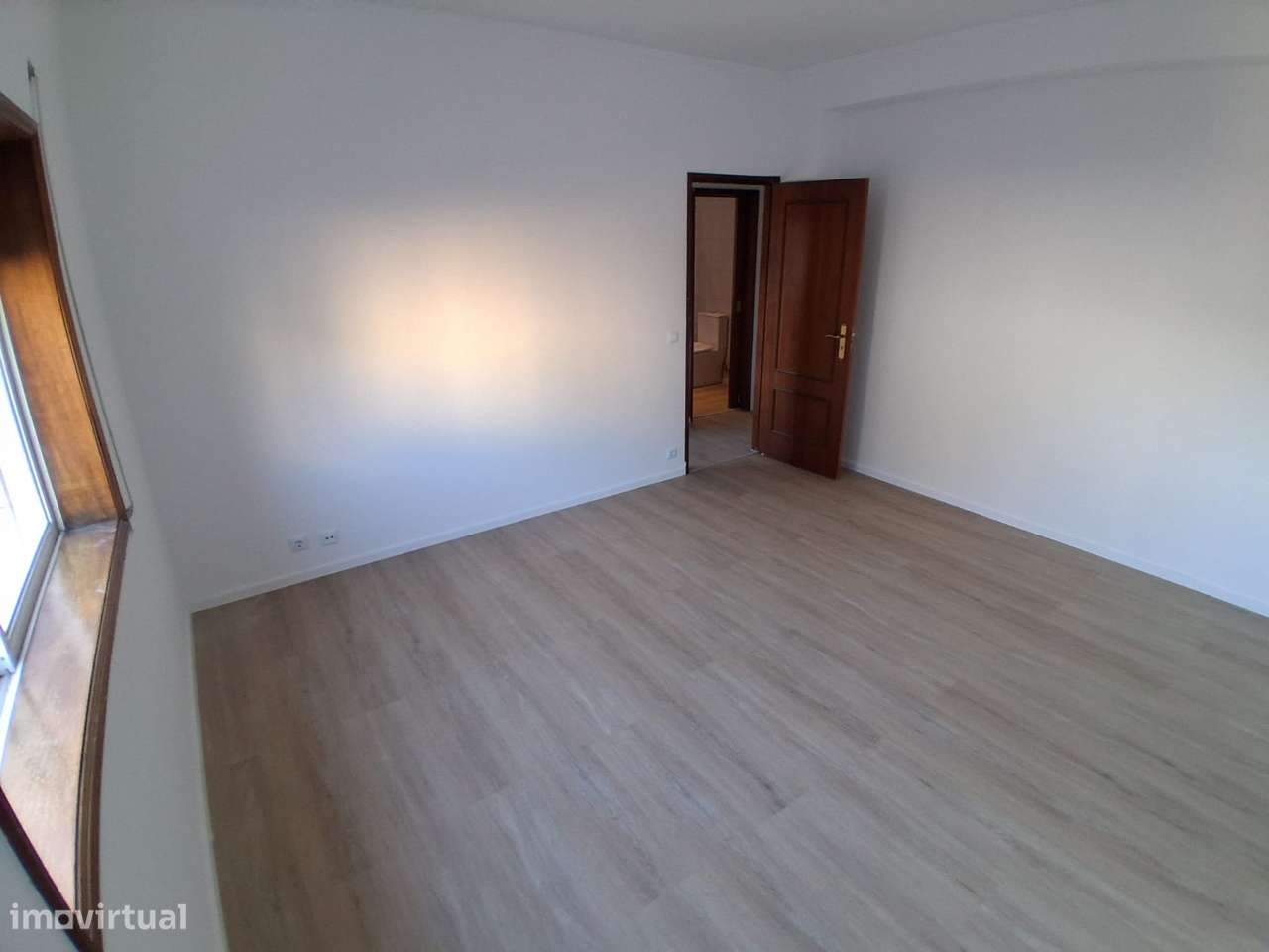 Apartamento T2 todo remodelado-4