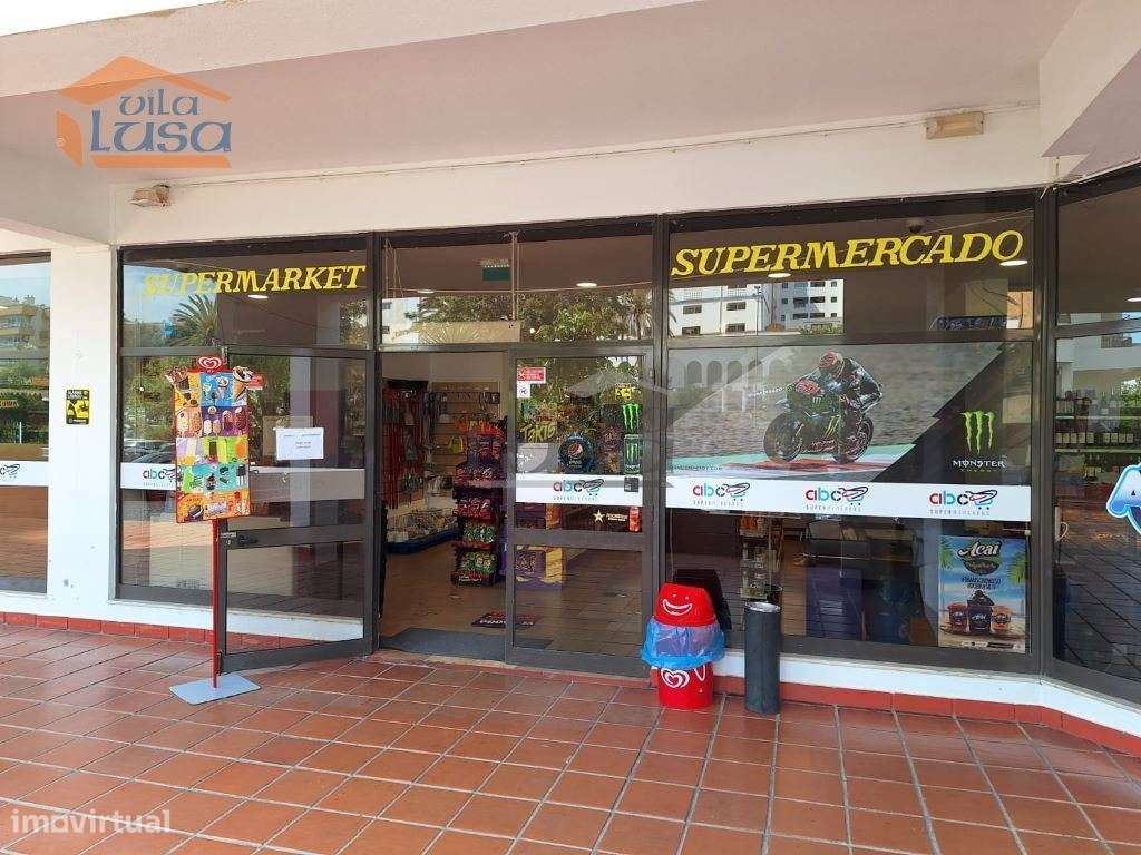 Loja Destinada a Comercio e Serviços no coração da Praia da Rocha - Grande imagem: 2/20