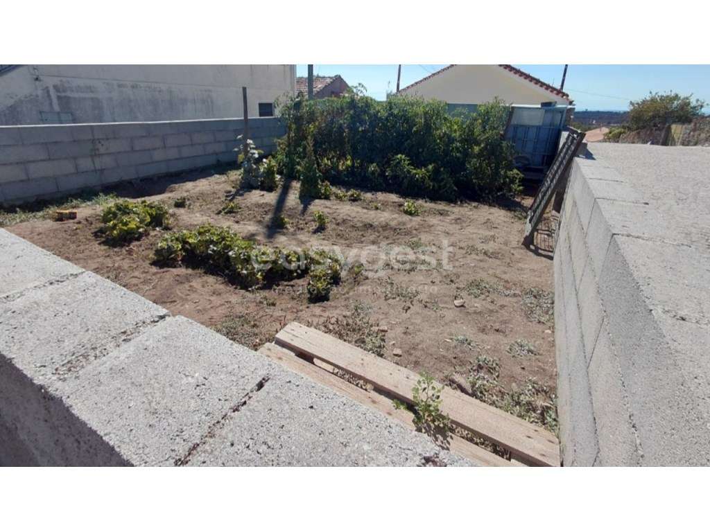 Conforto e comodidade: Casa de família, com quintal, à porta de Car... - Grande imagem: 4/40