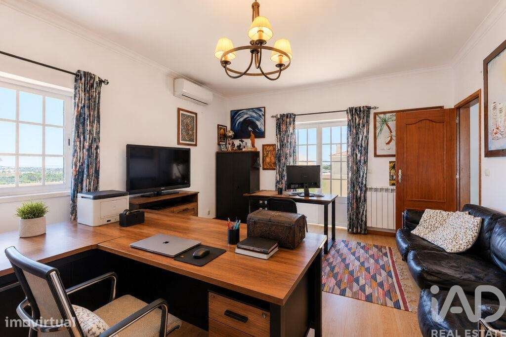 Casa / Villa T4 em Mafra-26