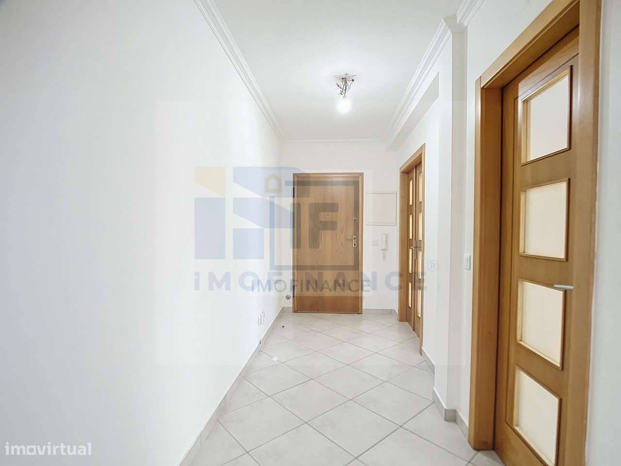 Arrendamento Apartamento T2 Com Garagem - Grande imagem: 3/18