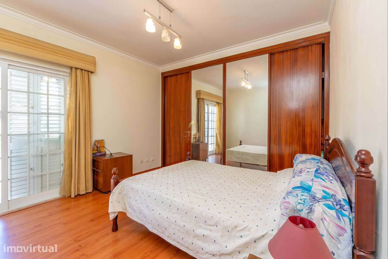 Fantastica Moradia T6 São João da Talha-15