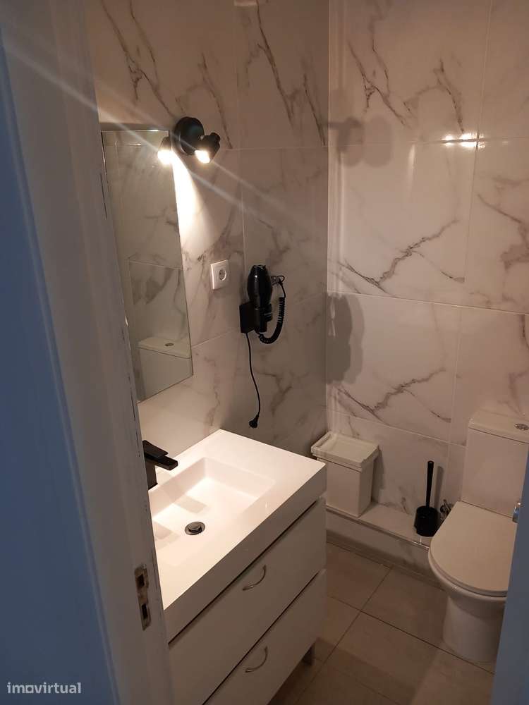 Apartamento T1 Remodelado | Junto À Praia da Rocha | Portimão - Grande imagem: 4/5