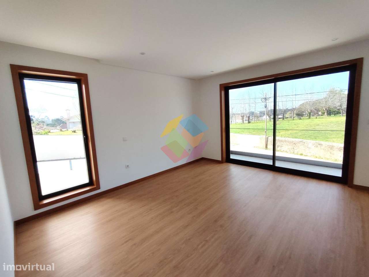 Magnífica Moradia T3 +1 em Stª. Maria da Feira-25