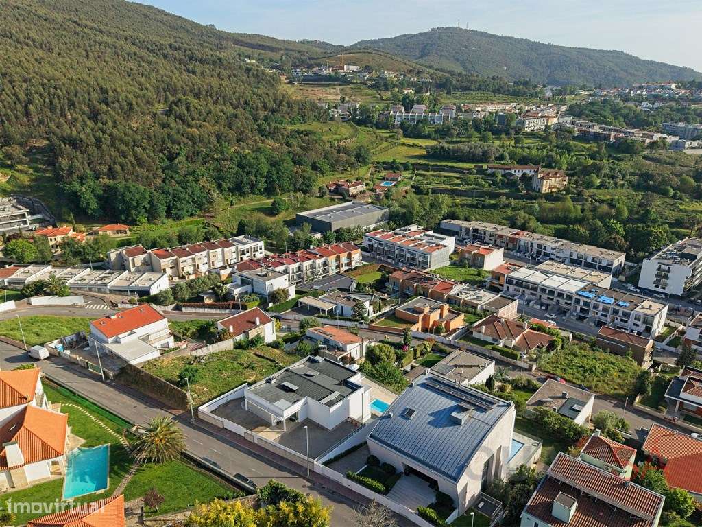 Moradia T5 com piscina, jardim e pomar e com vistas panorâmicas em ...-55