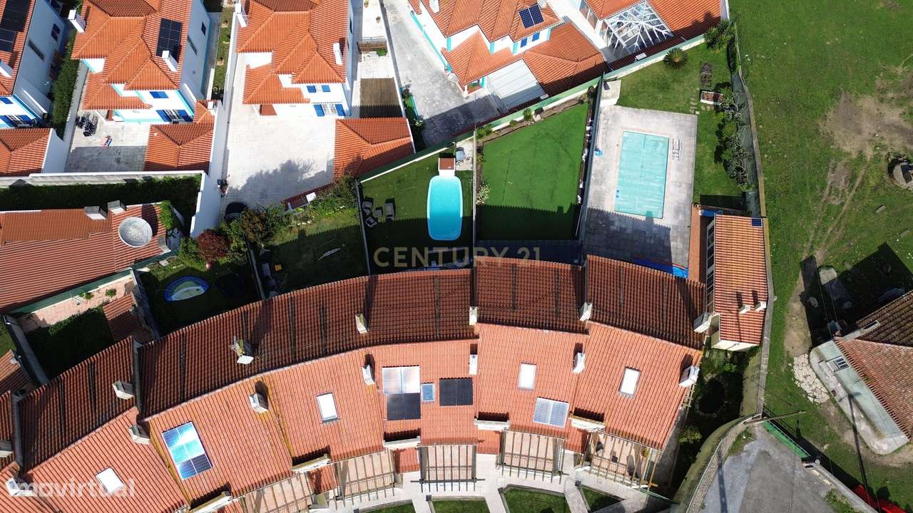 Moradia T3 + Sótão com Piscina Privativa - Mafra - Grande imagem: 2/60